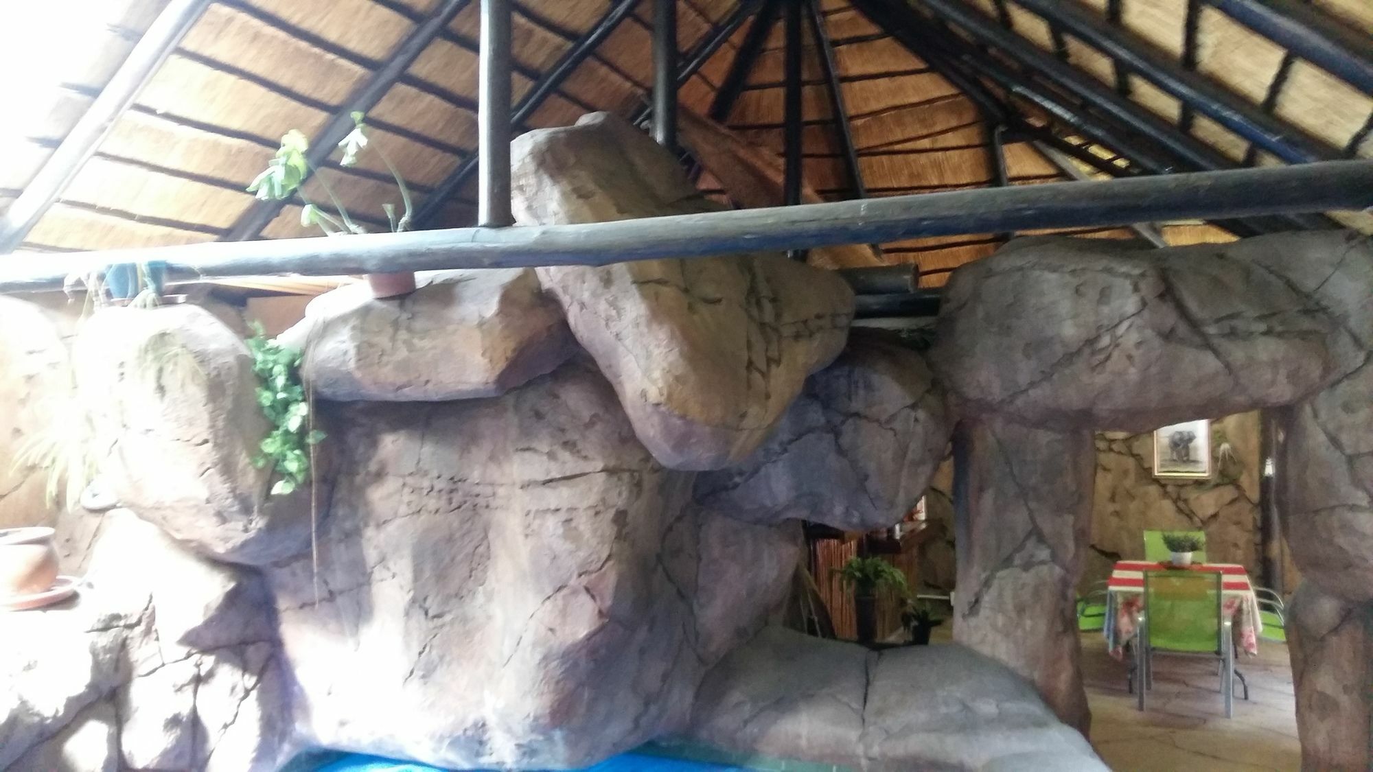 Pride Rock Accommodation Миделбург Екстериор снимка