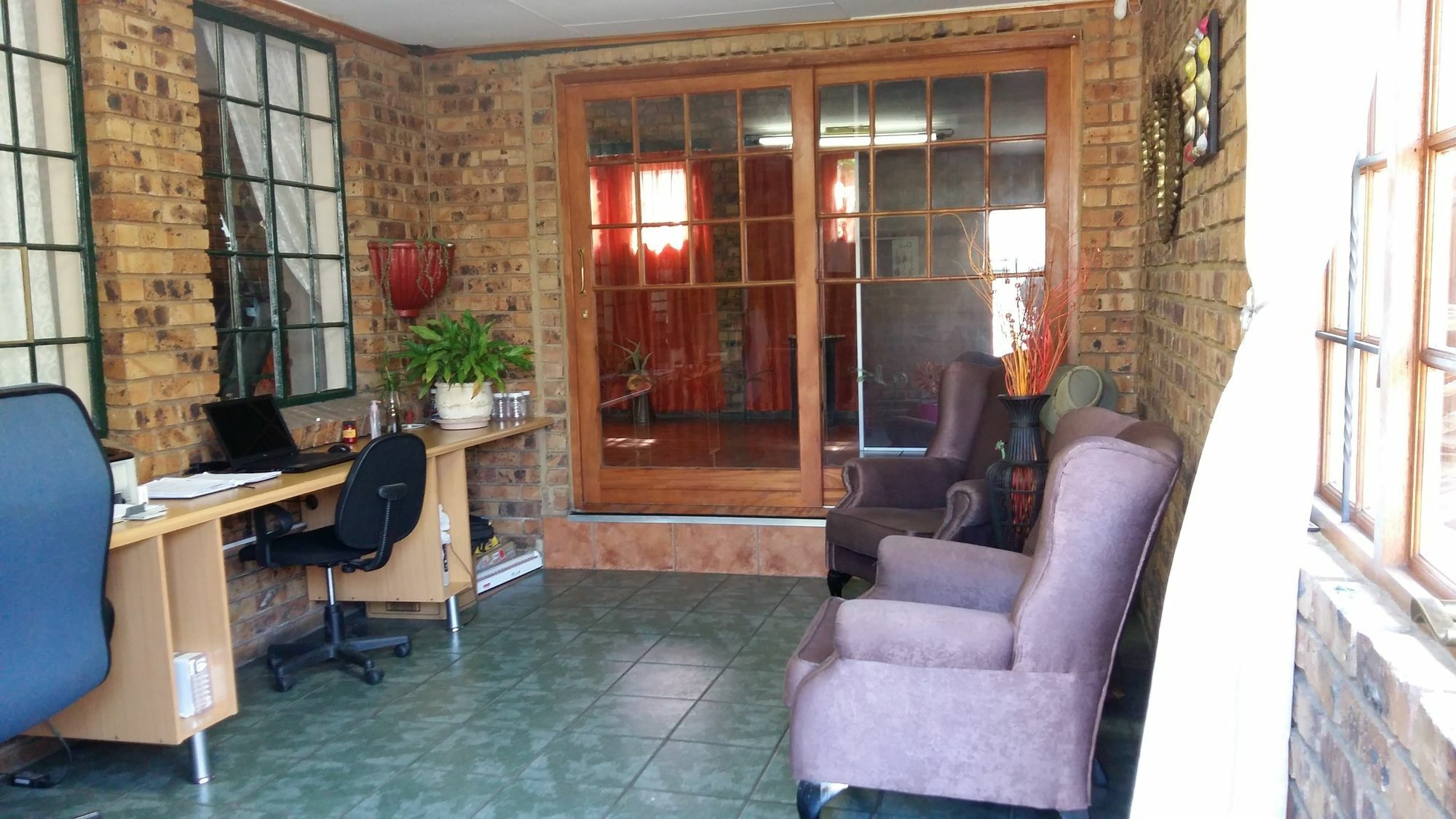 Pride Rock Accommodation Миделбург Екстериор снимка
